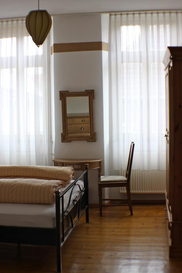 Bed and Breakfast Vivo-Vino Weisenheim am Sand Esterno foto