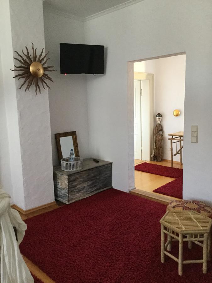 Bed and Breakfast Vivo-Vino Weisenheim am Sand Esterno foto